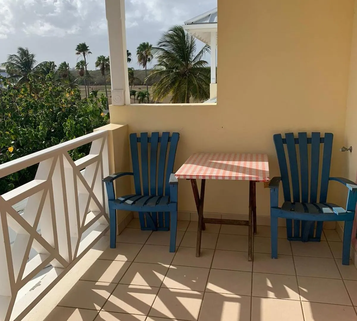 Caribbliss Suites Lowlands